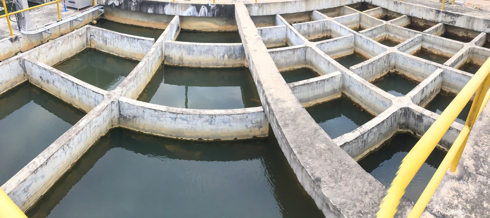 Water treatment process and Water treatment plants of the Waterworks in Thailand.
